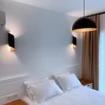 Amber Boutique Hotel *