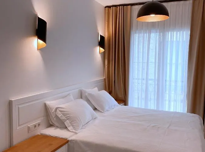 Amber Boutique Отель