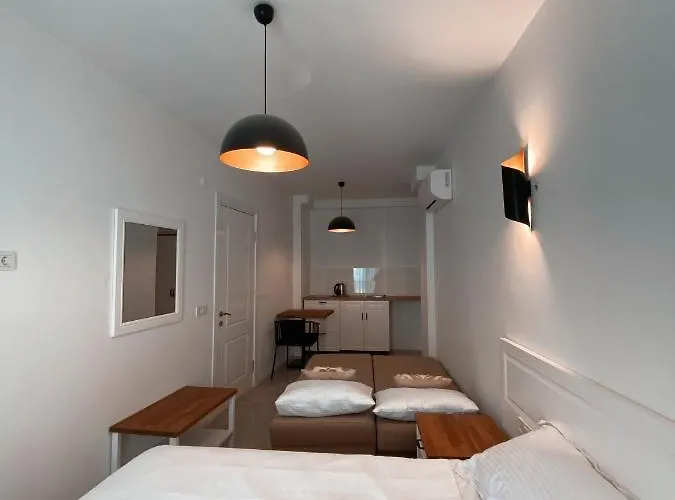 Amber Boutique Hotel *