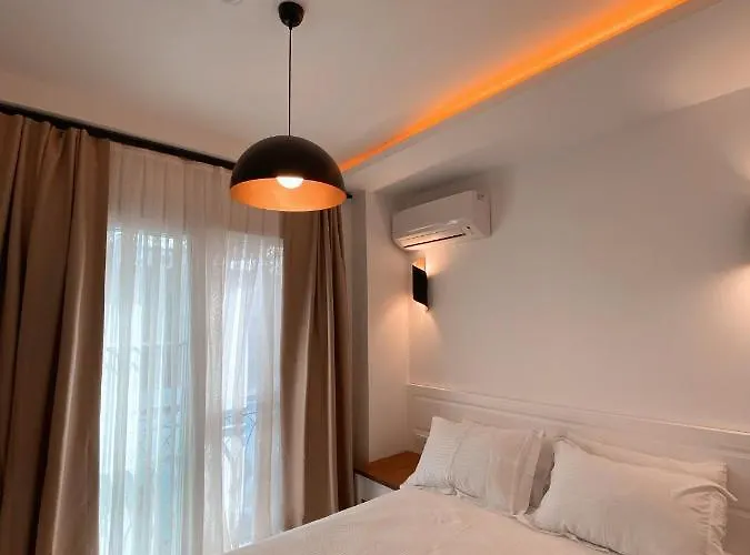 Amber Boutique Çeşme